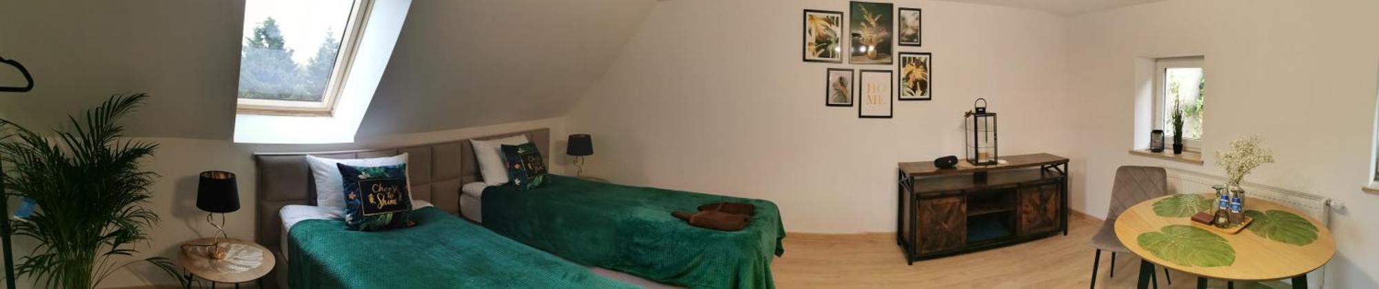 Apartment Under The Hill 3 *