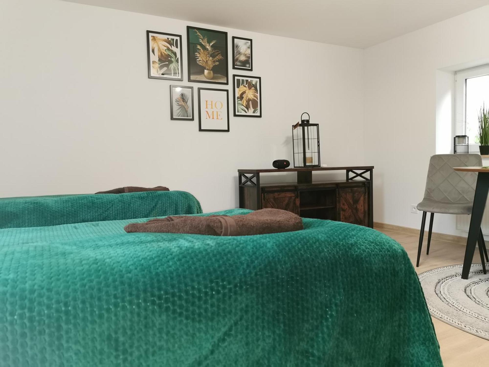 Apartment Under The Hill 3 *