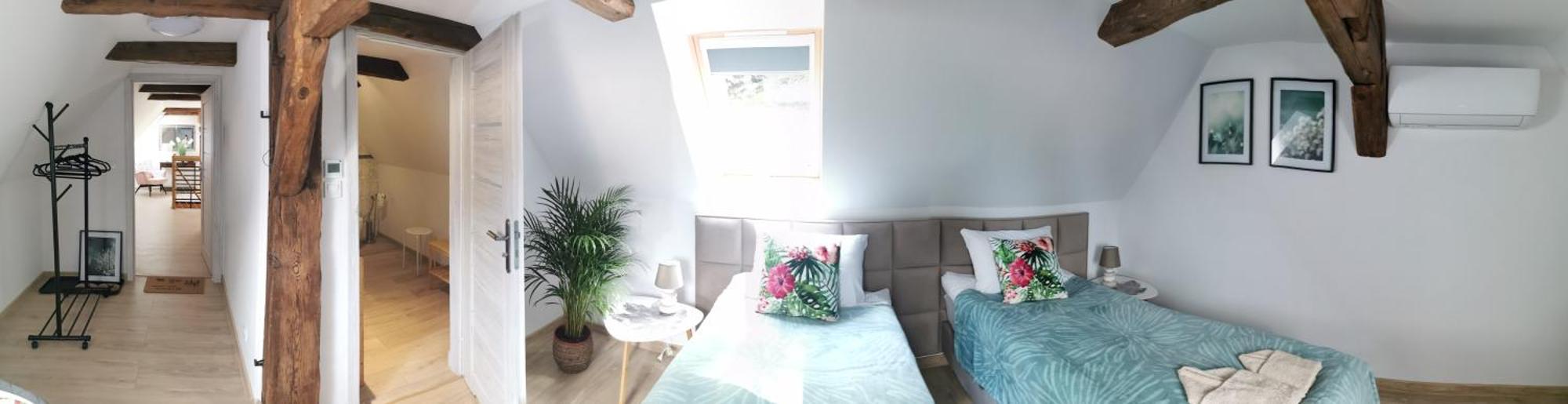 Apartment Under The Hill 3 *