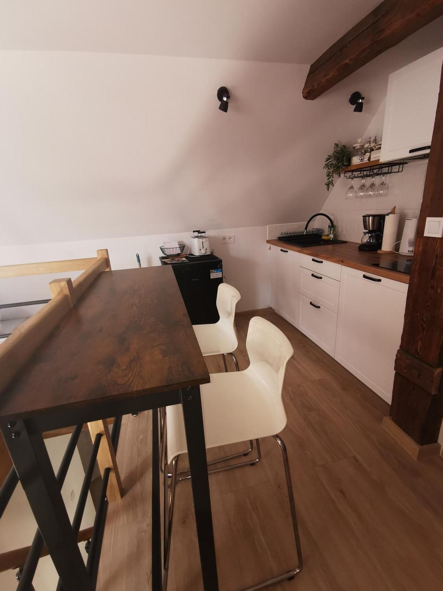 Apartment Under The Hill 3